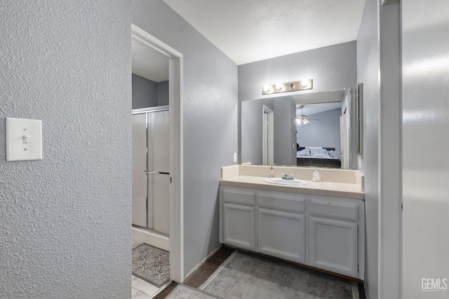 3524 Piedmont Avenue, Bakersfield, CA 93312