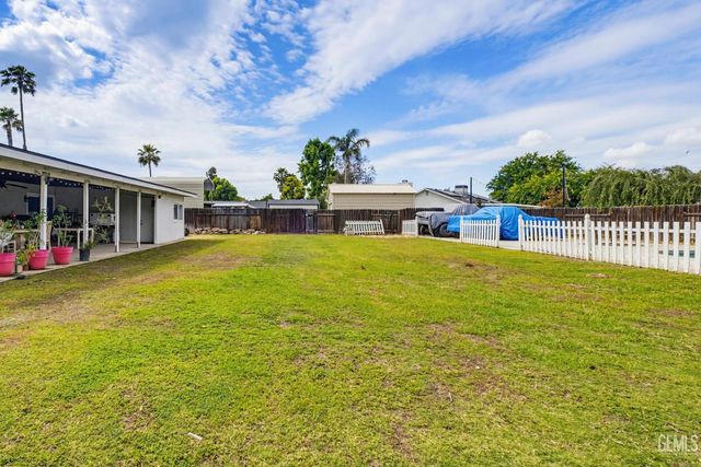 3524 Piedmont Avenue, Bakersfield, CA 93312