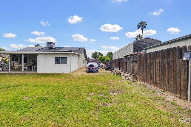 3524 Piedmont Avenue, Bakersfield, CA 93312