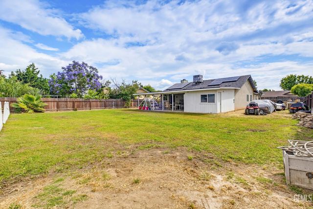 3524 Piedmont Avenue, Bakersfield, CA 93312