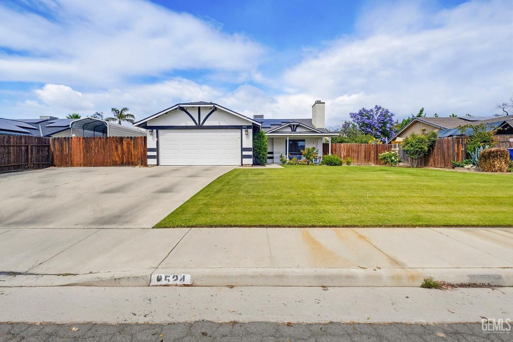 3524 Piedmont Avenue, Bakersfield, CA 93312
