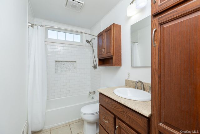 3 Exeter Road, East Patchogue, NY 11772