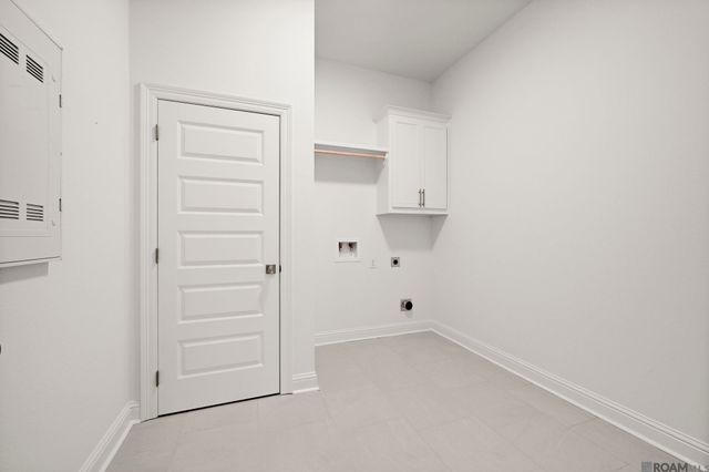 13276 Belle Reine Dr, Geismar, LA 70734