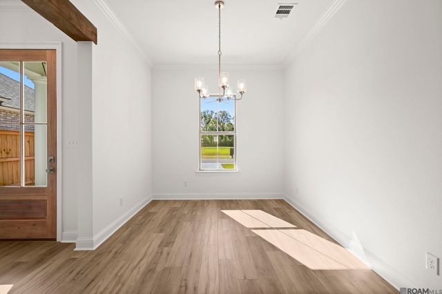 13276 Belle Reine Dr, Geismar, LA 70734