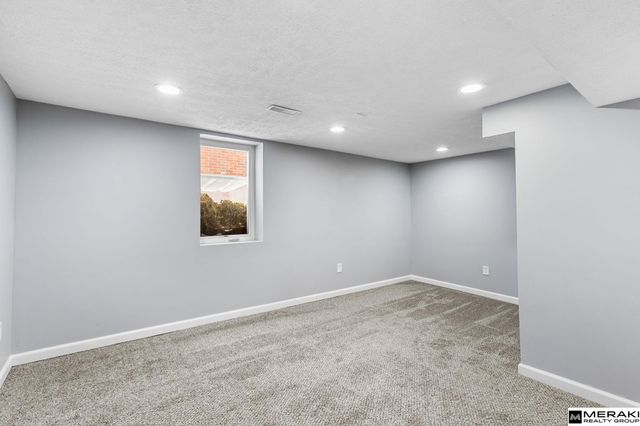 1808 S 60th Street, Omaha, NE 68106