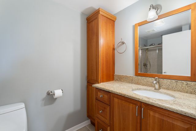 6340 Americana Drive 1101, Willowbrook, IL 60527
