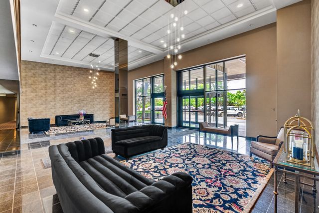 6340 Americana Drive 1101, Willowbrook, IL 60527