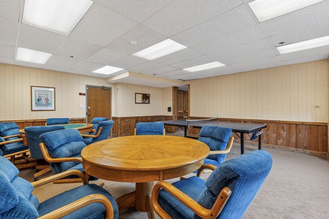 6340 Americana Drive 1101, Willowbrook, IL 60527