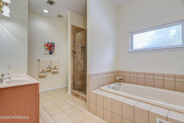 220 Lloyd Road, Aberdeen, NJ 07747