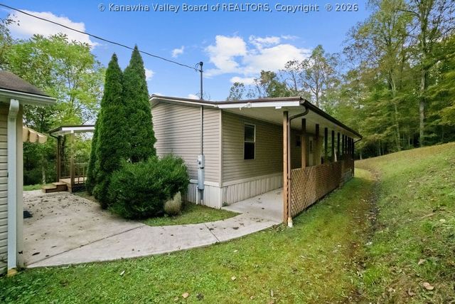 355 Fudges Creek Road, Ona, WV 25545