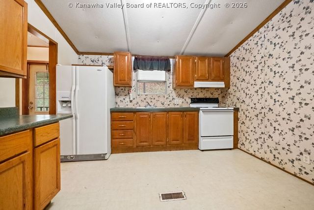 355 Fudges Creek Road, Ona, WV 25545