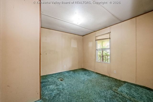 355 Fudges Creek Road, Ona, WV 25545