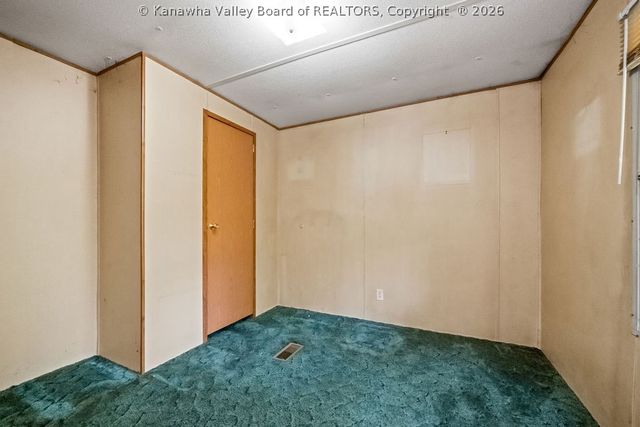 355 Fudges Creek Road, Ona, WV 25545