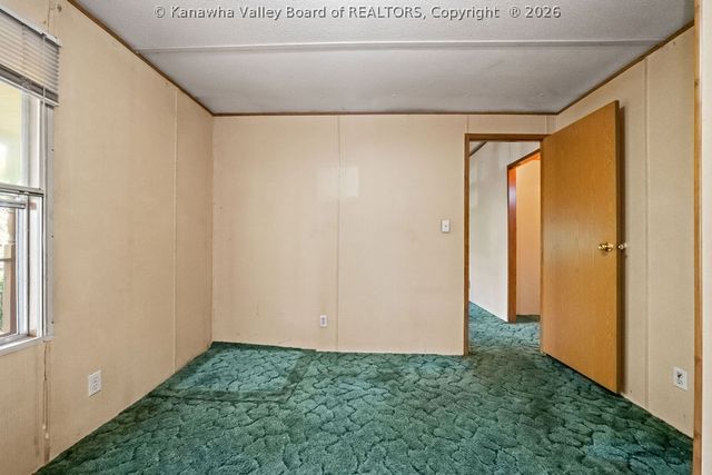 355 Fudges Creek Road, Ona, WV 25545