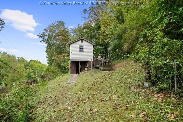355 Fudges Creek Road, Ona, WV 25545