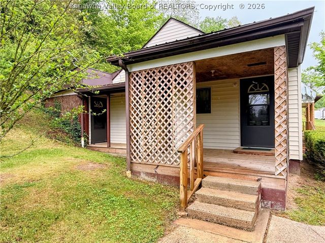 355 Fudges Creek Road, Ona, WV 25545