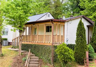 355 Fudges Creek Road, Ona, WV 25545