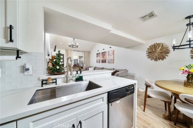 435 W 9th Street A6, Upland, CA 91786