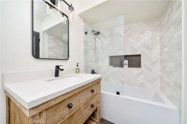 435 W 9th Street A6, Upland, CA 91786