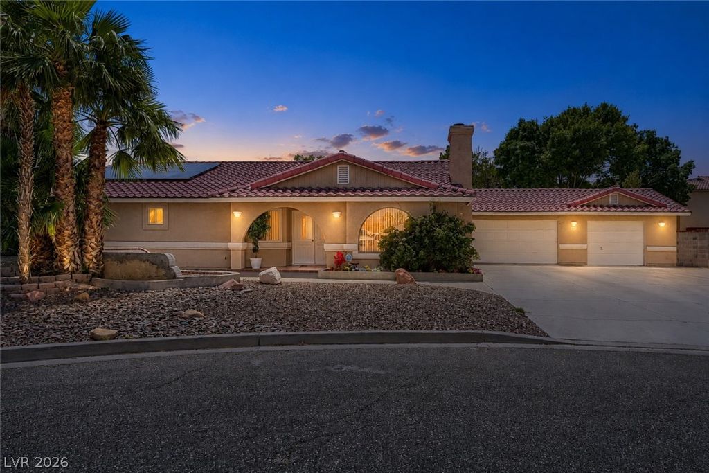 7671 North Jones Boulevard, Las Vegas, NV 89131 — exterior
