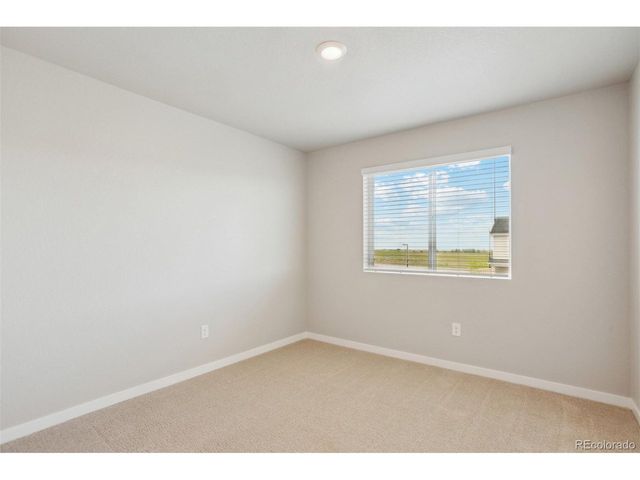 48240 Shetland Dr, Bennett, CO 80102