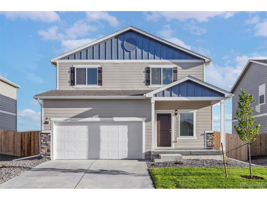 48240 Shetland Dr, Bennett, CO 80102