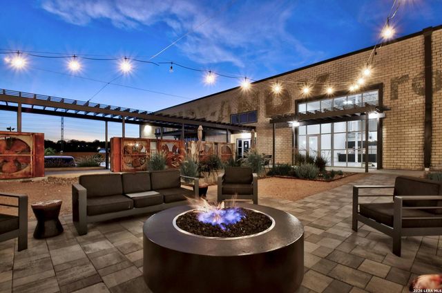 215 Coca Cola Pl Apt 220, San Antonio, TX 78219