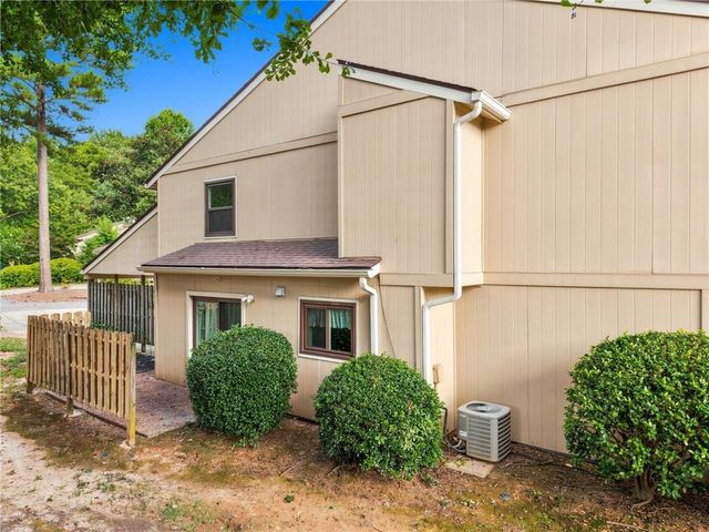 6340 Brandywine Trail, Peachtree Corners, GA 30092