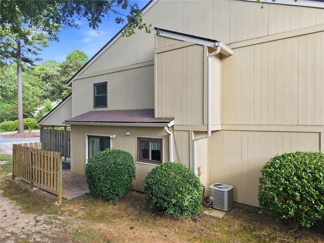 6340 Brandywine Trail, Peachtree Corners, GA 30092