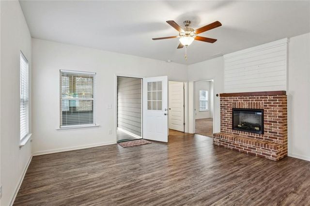 213 Tanner Trace, Ball Ground, GA 30107