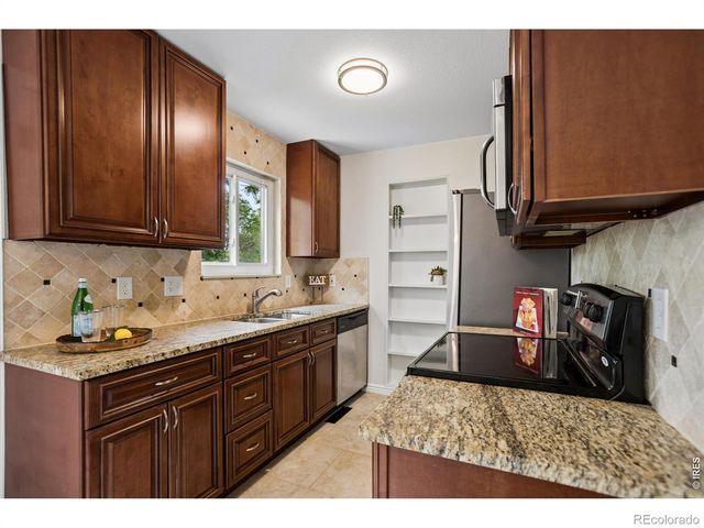 10537 W 107th Avenue, Broomfield, CO 80021