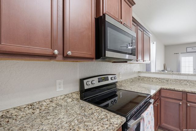 12220 Stratsburg, San Antonio, TX 78252