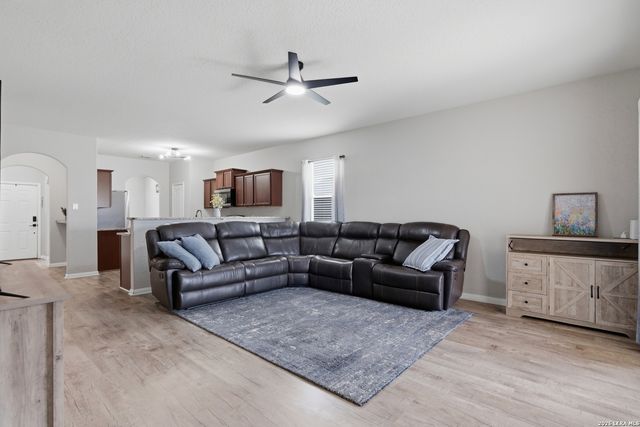 12220 Stratsburg, San Antonio, TX 78252