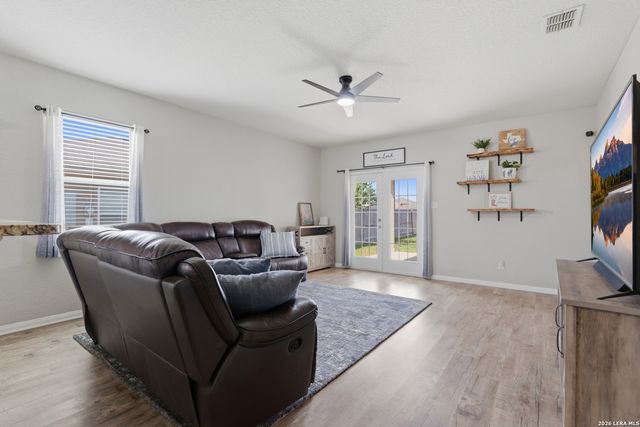 12220 Stratsburg, San Antonio, TX 78252