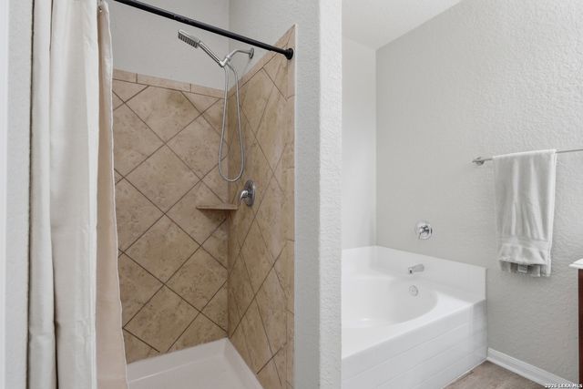12220 Stratsburg, San Antonio, TX 78252