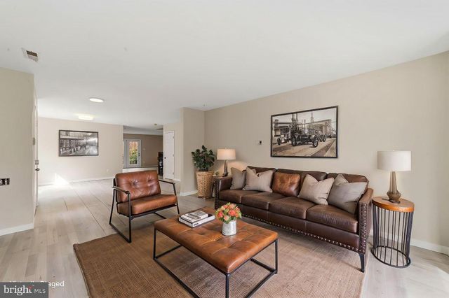 522 JASON DR, Southampton, PA 18966