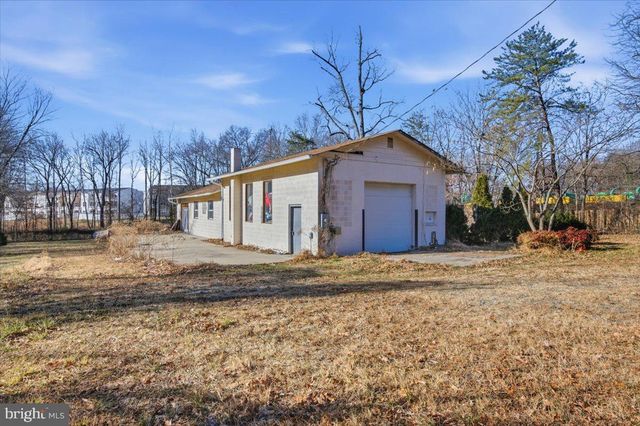 4941 PRINCE WILLIAM PKWY, Woodbridge, VA 22192