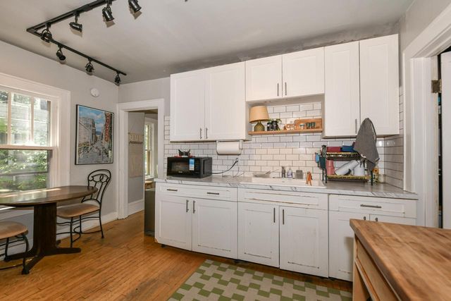 3544 S Howell AVENUE, Milwaukee, WI 53207