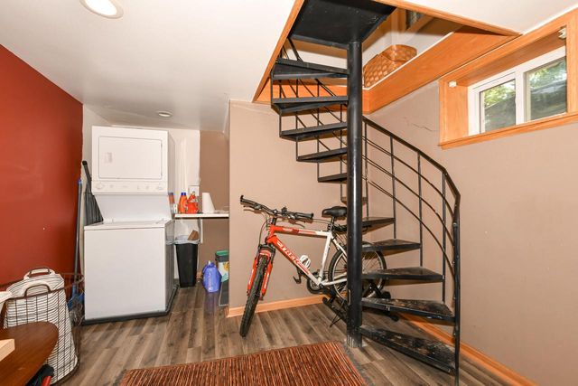 3544 S Howell AVENUE, Milwaukee, WI 53207