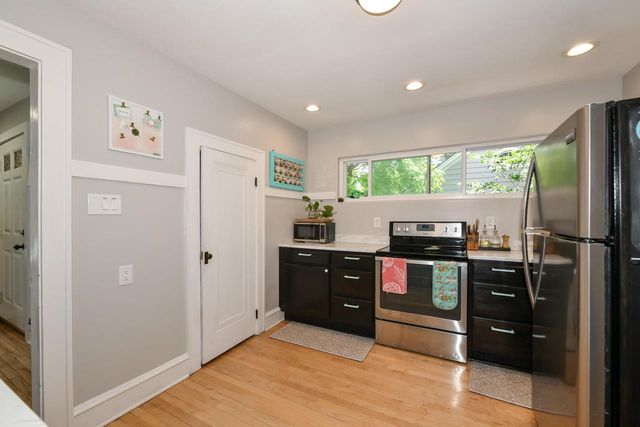 3544 S Howell AVENUE, Milwaukee, WI 53207