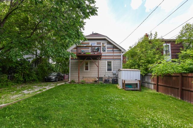 3544 S Howell AVENUE, Milwaukee, WI 53207