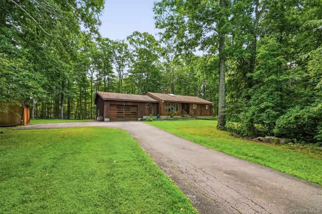 441 Burlingham Road, Pine Bush, NY 12566