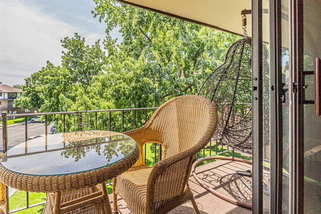 11030 S Theresa Circle 3A, Palos Hills, IL 60465