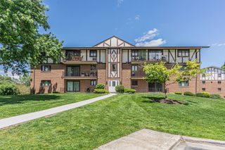 11030 S Theresa Circle 3A, Palos Hills, IL 60465