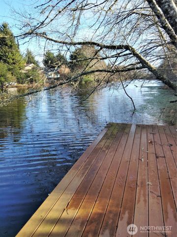 752 Pt Brown Avenue SE, Ocean Shores, WA 98569