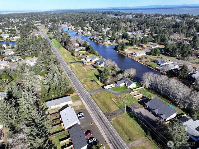 752 Pt Brown Avenue SE, Ocean Shores, WA 98569