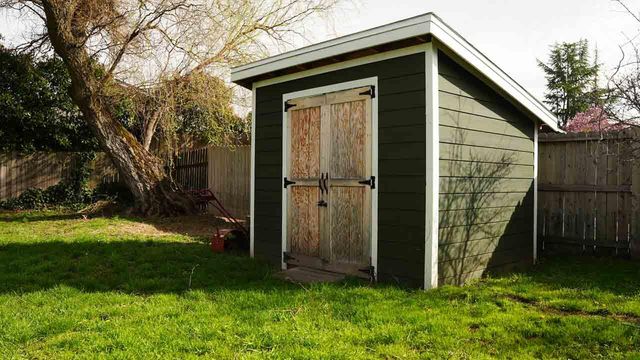 2060 Melody Lane, Medford, OR 97504