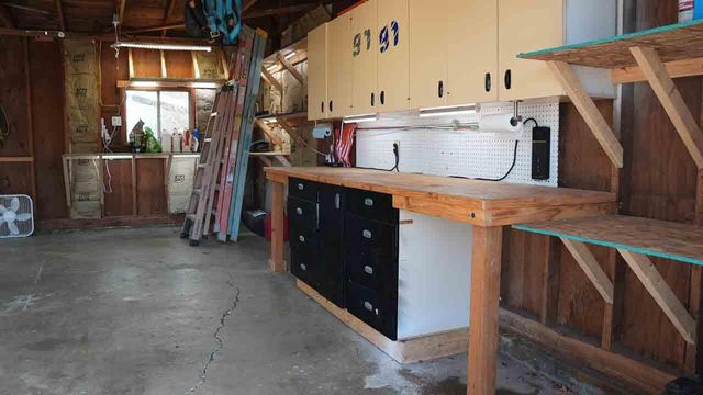 2060 Melody Lane, Medford, OR 97504