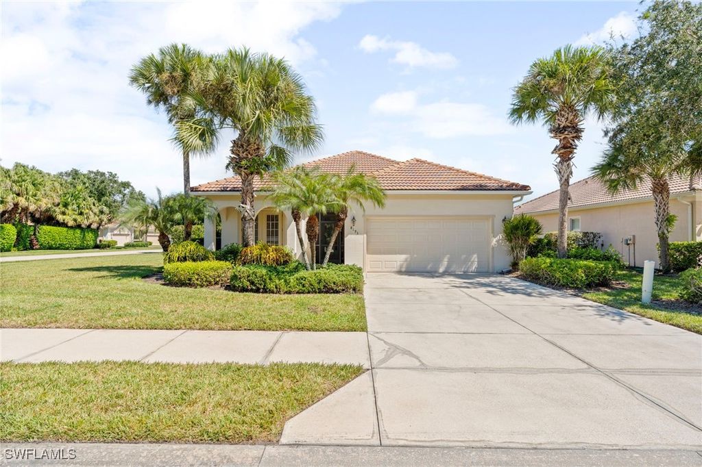 8193 Valiant DR, Naples, FL 34104