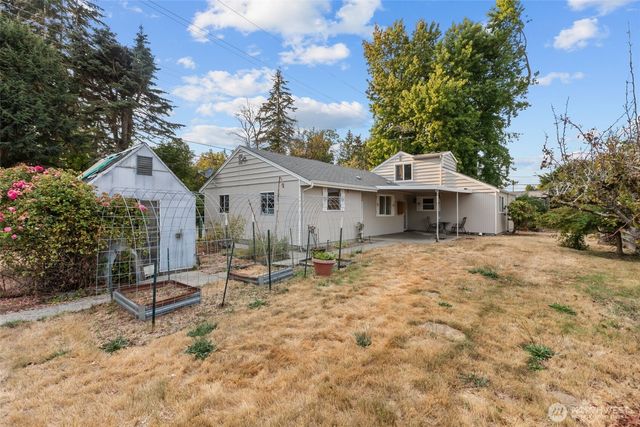 18806 4th S, Burien, WA 98148